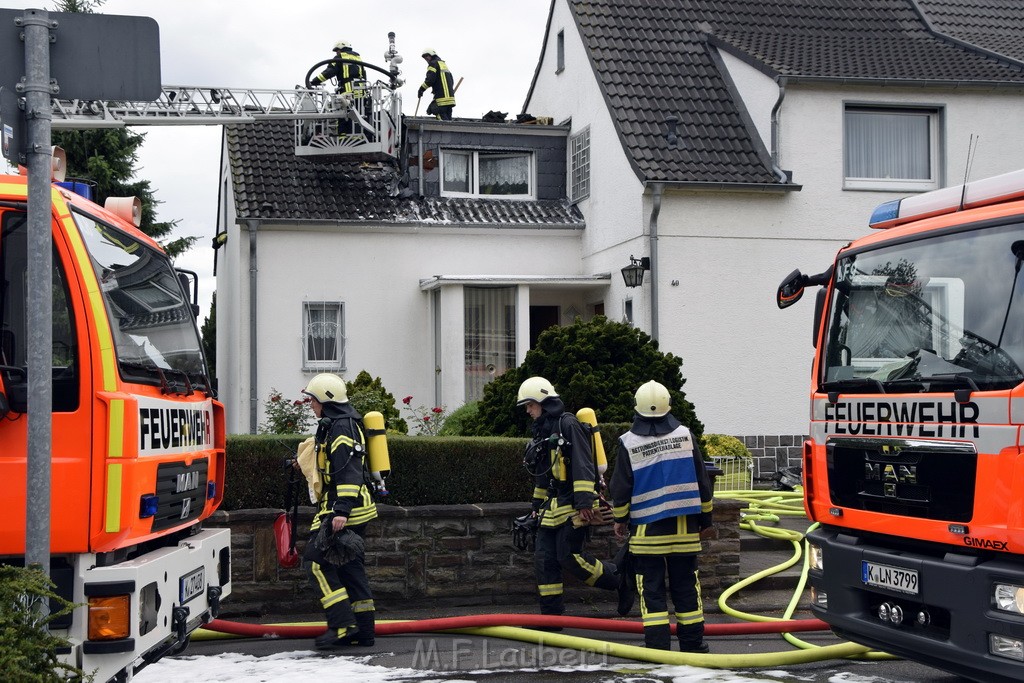 Feuer 2 Koeln Brueck Am Schildschen P58.JPG - Miklos Laubert